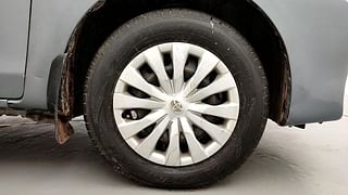 Used 2013 Toyota Etios Liva [2010-2017] GD Diesel Manual tyres RIGHT FRONT TYRE RIM VIEW