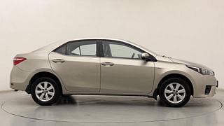 Used 2016 Toyota Corolla Altis [2014-2017] G Petrol Petrol Manual exterior RIGHT SIDE VIEW