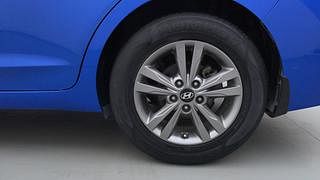 Used 2016 Hyundai Elantra [2016-2019] 1.6 SX AT Diesel Automatic tyres LEFT REAR TYRE RIM VIEW