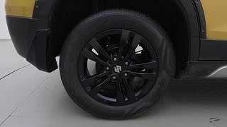 Used 2019 Maruti Suzuki Vitara Brezza [2018-2020] ZDI PLUS AT Dual Tone Diesel Automatic tyres RIGHT REAR TYRE RIM VIEW
