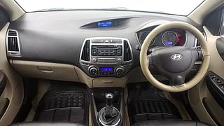 Used 2014 Hyundai i20 [2012-2014] Magna 1.2 Petrol Manual interior DASHBOARD VIEW