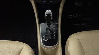 Used 2013 Hyundai Verna [2011-2015] Fluidic 1.6 VTVT SX Opt AT Petrol Automatic interior GEAR  KNOB VIEW