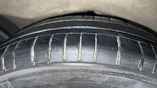 Used 2010 Maruti Suzuki A-Star [2008-2012] Zxi Petrol Manual tyres LEFT REAR TYRE TREAD VIEW