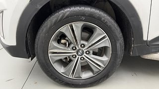 Used 2016 Hyundai Creta [2015-2018] 1.6 SX Plus Auto Petrol Petrol Automatic tyres LEFT FRONT TYRE RIM VIEW