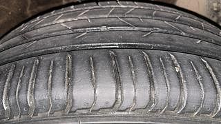 Used 2022 Hyundai Venue S Plus 1.5 CRDi Diesel Manual tyres RIGHT FRONT TYRE TREAD VIEW