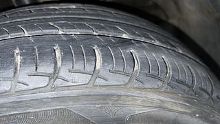 Used 2018 Maruti Suzuki Baleno [2015-2019] Delta AT Petrol Petrol Automatic tyres RIGHT FRONT TYRE TREAD VIEW