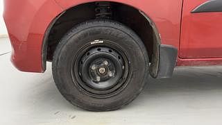 Used 2017 Maruti Suzuki Alto 800 [2016-2019] VXI (O) Petrol Manual tyres LEFT FRONT TYRE RIM VIEW