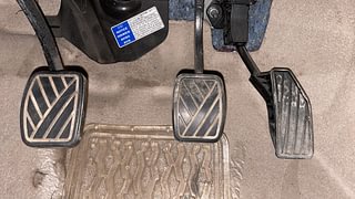 Used 2019 Maruti Suzuki Dzire [2017-2020] VXI Petrol Manual interior PEDALS VIEW