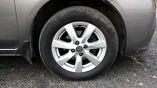 Used 2013 Nissan Sunny [2011-2014] XV Petrol Manual tyres RIGHT FRONT TYRE RIM VIEW