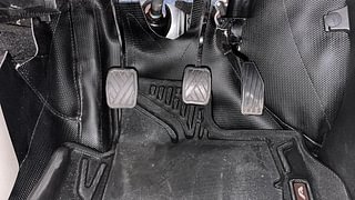 Used 2022 Maruti Suzuki Wagon R 1.2 ZXI Plus Dual Tone Petrol Manual interior PEDALS VIEW