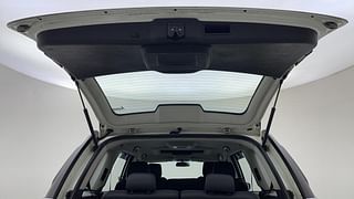 Used 2018 Tata Hexa [2016-2020] XTA Diesel Automatic interior DICKY DOOR OPEN VIEW