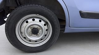 Used 2010 Maruti Suzuki Wagon R 1.0 [2010-2019] LXi Petrol Manual tyres RIGHT REAR TYRE RIM VIEW