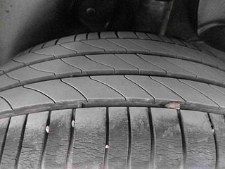 Used 2016 Hyundai Creta [2015-2018] 1.6 SX Plus Auto Diesel Automatic tyres LEFT REAR TYRE TREAD VIEW