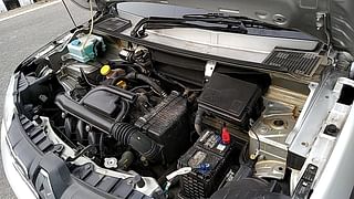Used 2016 Renault Kwid [2015-2019] 1.0 RXT Opt Petrol Manual engine ENGINE LEFT SIDE VIEW