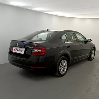 Used 2019 Skoda Octavia [2017-2019] 1.8 TSI AT L K Petrol Automatic exterior RIGHT REAR CORNER VIEW