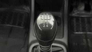 Used 2019 Renault Kwid [2015-2019] RXL Petrol Manual interior GEAR  KNOB VIEW