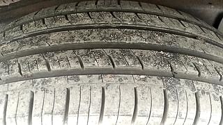 Used 2017 Mahindra Scorpio [2017-2020] S7 Plus Diesel Manual tyres RIGHT REAR TYRE TREAD VIEW