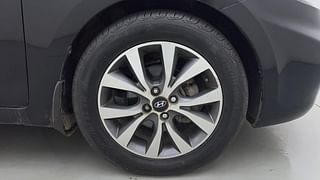 Used 2014 Hyundai Verna [2011-2015] Fluidic 1.6 CRDi SX Opt AT Diesel Automatic tyres RIGHT FRONT TYRE RIM VIEW
