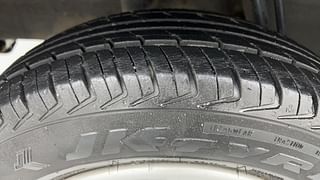 Used 2017 Renault Kwid [2015-2019] RXT Petrol Manual tyres RIGHT REAR TYRE TREAD VIEW