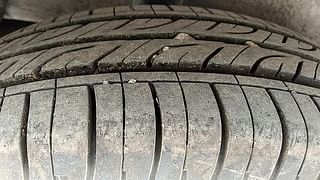 Used 2014 Maruti Suzuki Celerio [2014-2021] VXi AMT Petrol Automatic tyres RIGHT REAR TYRE TREAD VIEW