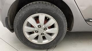 Used 2013 Hyundai i20 [2012-2014] Asta 1.2 Petrol Manual tyres RIGHT REAR TYRE RIM VIEW