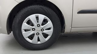 Used 2012 Hyundai i10 [2010-2016] Magna 1.2 Petrol Petrol Manual tyres LEFT FRONT TYRE RIM VIEW