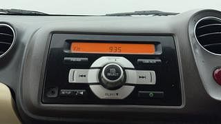 Used 2012 Honda Brio [2011-2016] S MT Petrol Manual top_features Integrated (in-dash) music system