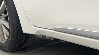 Used 2015 Toyota Corolla Altis [2014-2017] VL AT Petrol Petrol Automatic dents MINOR DENT