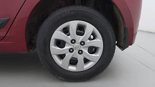 Used 2015 Hyundai Elite i20 [2014-2018] Sportz 1.2 Petrol Manual tyres LEFT REAR TYRE RIM VIEW