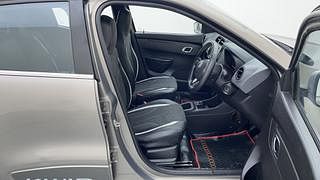 Used 2018 Renault Kwid [2015-2019] 1.0 RXT AMT Opt Petrol Automatic interior RIGHT SIDE FRONT DOOR CABIN VIEW