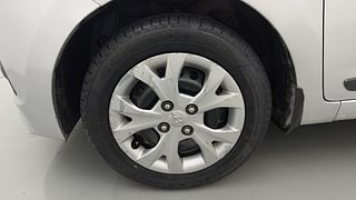 Used 2014 Hyundai Grand i10 [2013-2017] Sportz 1.2 Kappa VTVT Petrol Manual tyres LEFT FRONT TYRE RIM VIEW