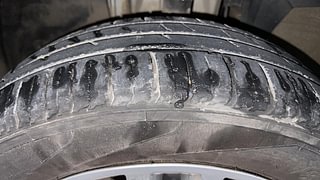 Used 2020 Renault Triber RXZ AMT Petrol Automatic tyres LEFT FRONT TYRE TREAD VIEW