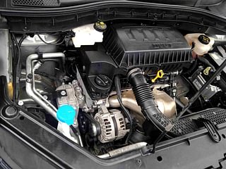 Used 2022 MG Motors Astor Super EX 1.5 MT Petrol Manual engine ENGINE RIGHT SIDE VIEW