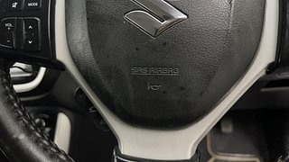 Used 2017 Maruti Suzuki S-Cross [2015-2017] Alpha 1.6 Diesel Manual top_features Airbags
