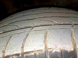 Used 2017 Hyundai Creta [2015-2018] 1.6 SX (O) Diesel Manual tyres LEFT FRONT TYRE TREAD VIEW