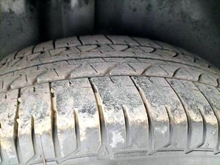 Used 2014 Volkswagen Polo [2014-2020] Comfortline 1.5 (D) Diesel Manual tyres RIGHT REAR TYRE TREAD VIEW