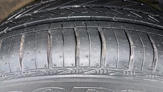 Used 2014 Hyundai Grand i10 [2013-2017] Asta 1.2 Kappa VTVT (O) Petrol Manual tyres RIGHT FRONT TYRE TREAD VIEW