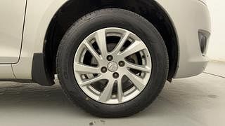 Used 2014 Maruti Suzuki Swift [2011-2015] ZXi ABS Petrol Manual tyres RIGHT FRONT TYRE RIM VIEW