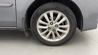 Used 2014 Toyota Etios [2010-2017] VD Diesel Manual tyres RIGHT FRONT TYRE RIM VIEW