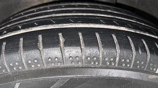 Used 2020 Renault Kwid 1.0 RXT Opt Petrol Manual tyres LEFT REAR TYRE TREAD VIEW