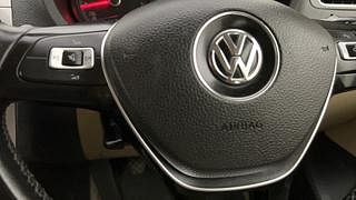 Used 2016 Volkswagen Ameo [2016-2020] Highline1.2L (P) Petrol Manual top_features Airbags