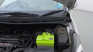 Used 2011 Hyundai Verna [2011-2015] Fluidic 1.6 VTVT EX Petrol Manual engine ENGINE LEFT SIDE HINGE & APRON VIEW