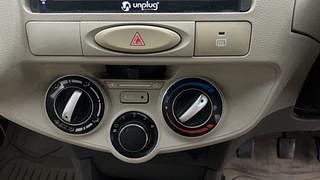 Used 2014 Toyota Etios [2010-2017] VD Diesel Manual top_features Integrated (in-dash) music system