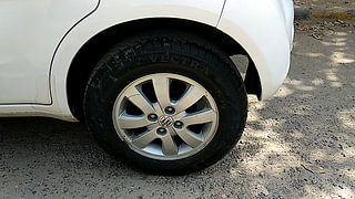 Used 2015 Maruti Suzuki Ritz [2012-2017] Zxi Petrol Manual tyres LEFT REAR TYRE RIM VIEW