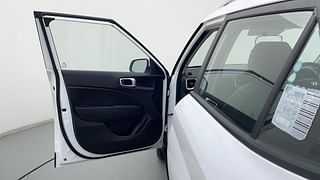 Used 2021 Hyundai Venue [2019-2022] SX 1.0  Turbo Petrol Manual interior LEFT FRONT DOOR OPEN VIEW