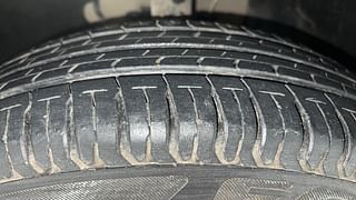 Used 2021 Tata Altroz XE 1.2 Rhythm Petrol Manual tyres LEFT FRONT TYRE TREAD VIEW