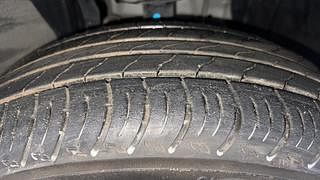 Used 2021 Renault Kiger RXT (O) MT Petrol Manual tyres RIGHT FRONT TYRE TREAD VIEW