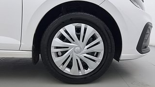 Used 2022 Volkswagen Virtus Comfortline 1.0 TSI MT Petrol Manual tyres RIGHT FRONT TYRE RIM VIEW