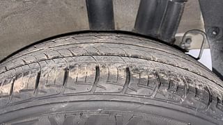 Used 2014 Hyundai Grand i10 [2013-2017] Sportz 1.1 CRDi Diesel Manual tyres LEFT REAR TYRE TREAD VIEW