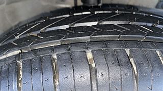 Used 2014 Maruti Suzuki Swift Dzire [2012-2017] LDI Diesel Manual tyres RIGHT FRONT TYRE TREAD VIEW